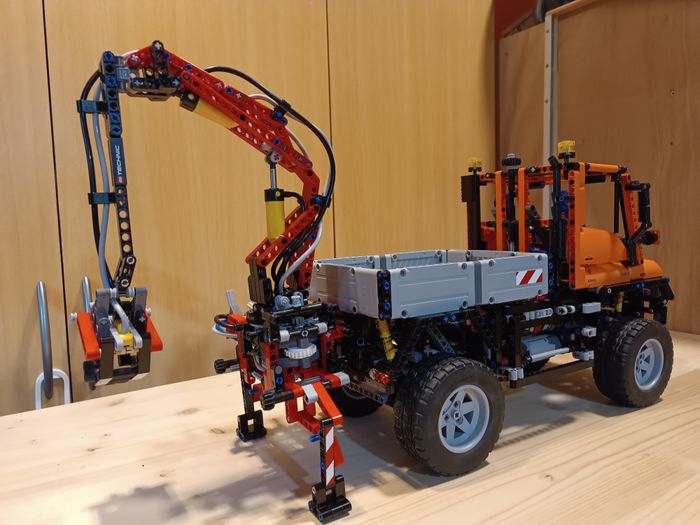 Lego Technic 8110 Camion Mercedes-Benz Unimog U400 Monté, Complet et Fonctionnel - Etat Neuf - photo numéro 3