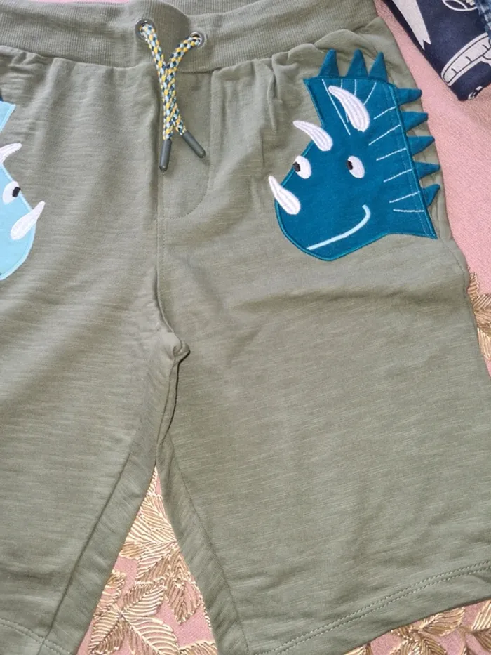 Short en coton neuf dpam 12 ans 🦕🦖 - photo numéro 4