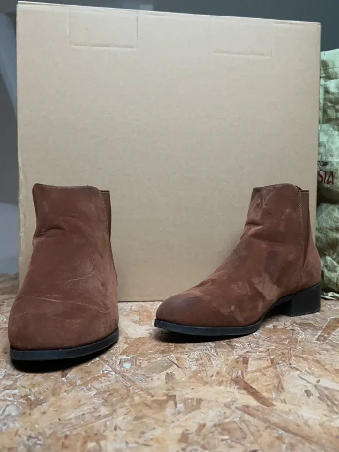Bottines chelsea marron aspect daim