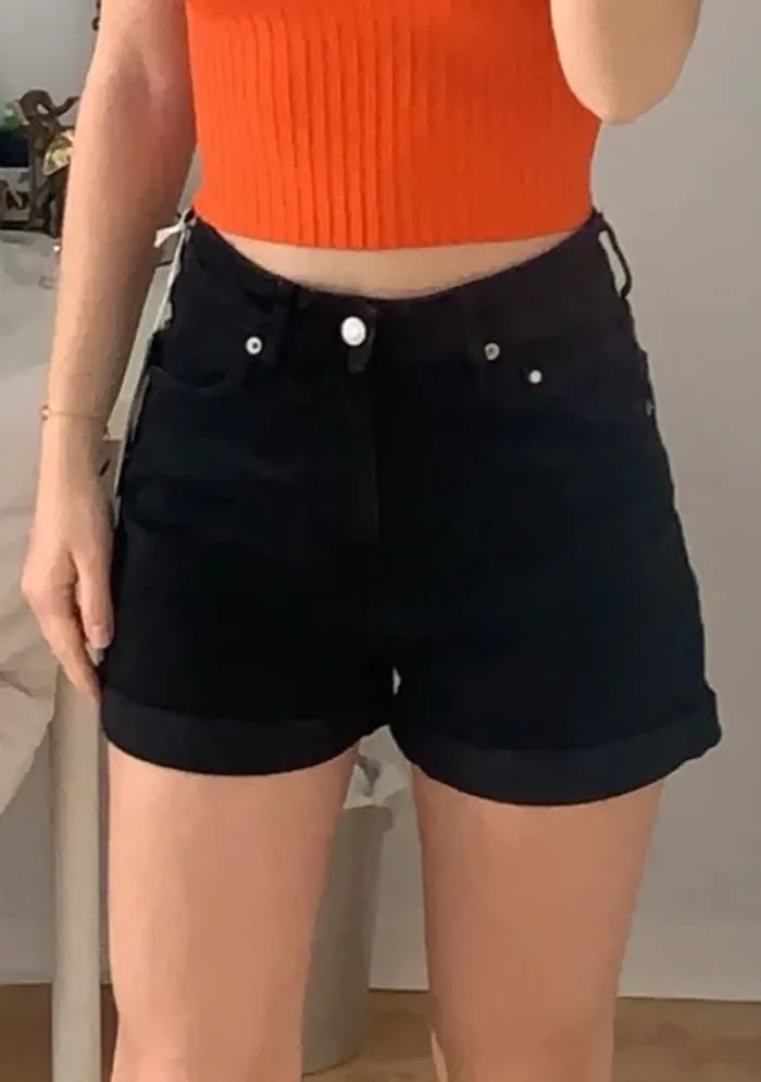 Short en jean noir
