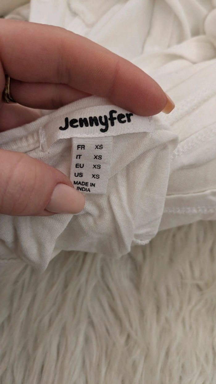 Haut debardeur blanc court devant long derrière - photo numéro 4