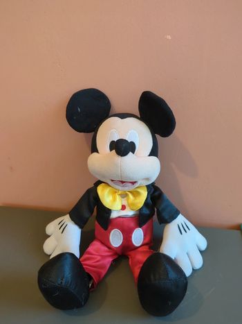 peluche Mickey smoking Disneyland