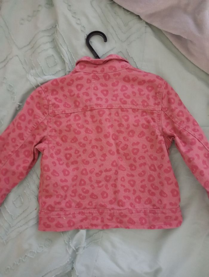 Veste en jean rose kiabi - photo numéro 4