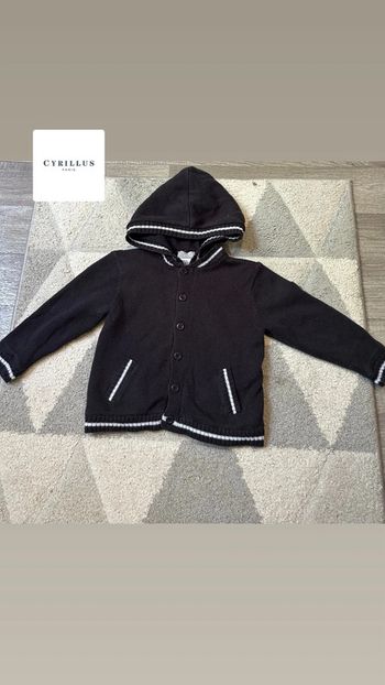 Gilet Cyrillus taille 18m