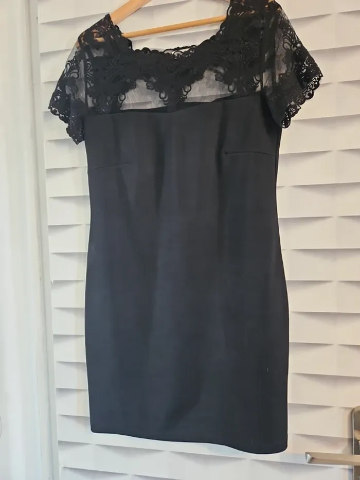 Robe courte noire