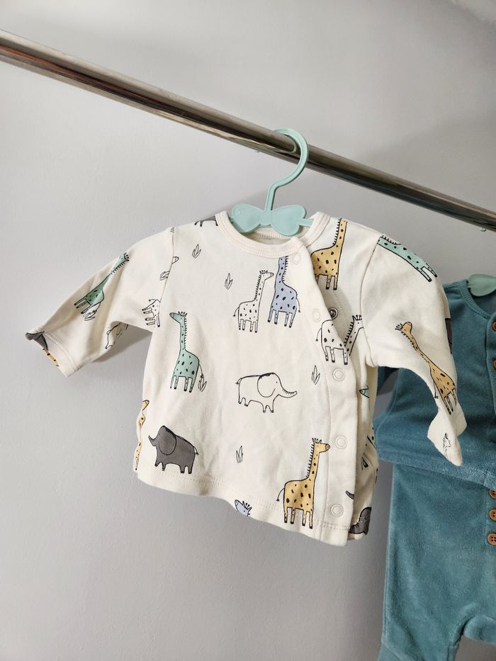 Lot garçon 1 mois , ensembles, pyjama, veste – Très bon état - photo numéro 4