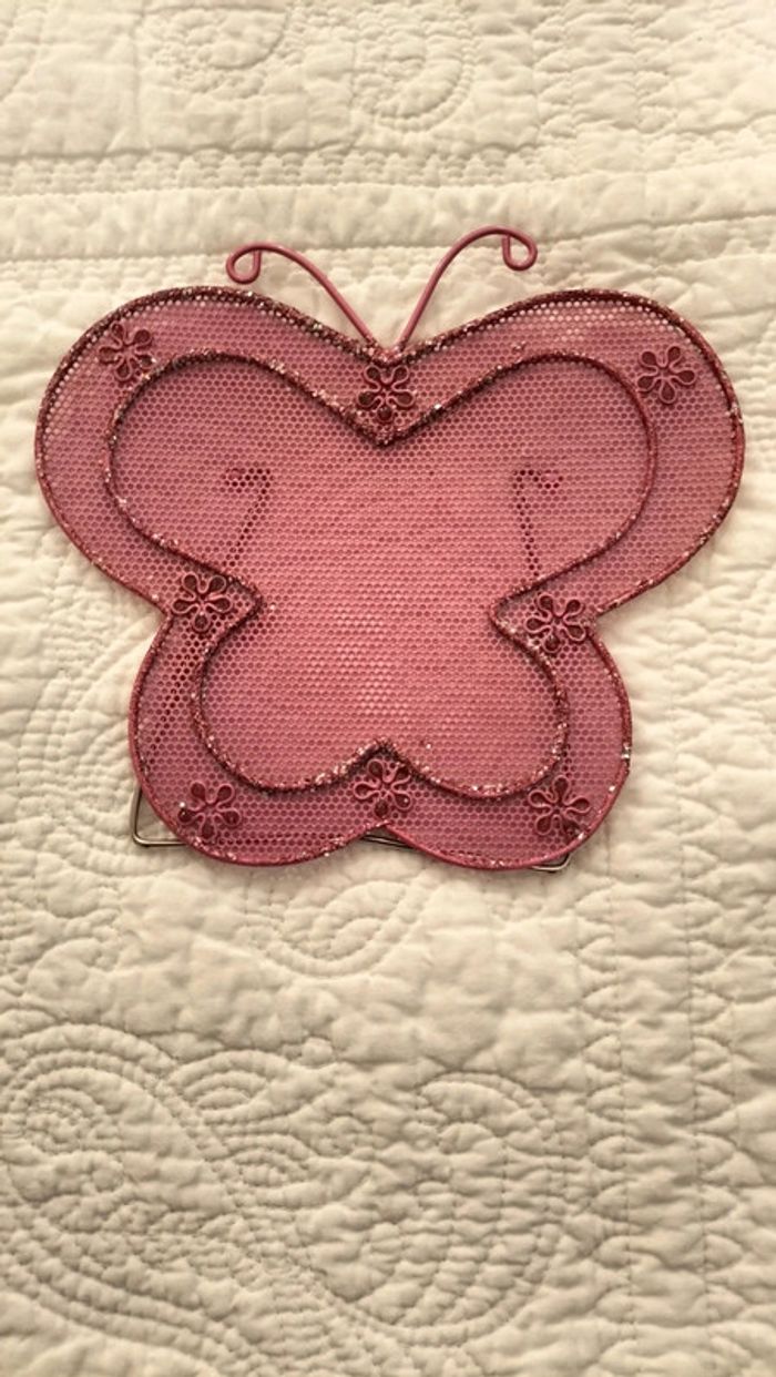 Support de boucles d'oreilles - papillon rose