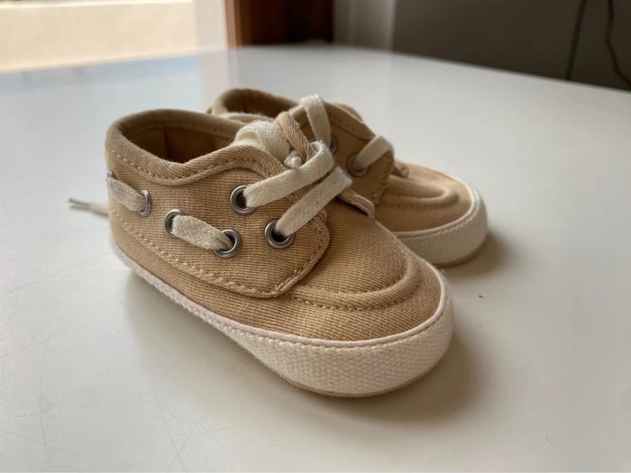 Chaussures bébé marron