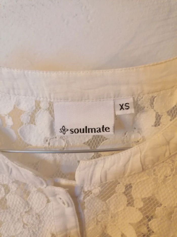 Tee shirt fleuri - photo numéro 3