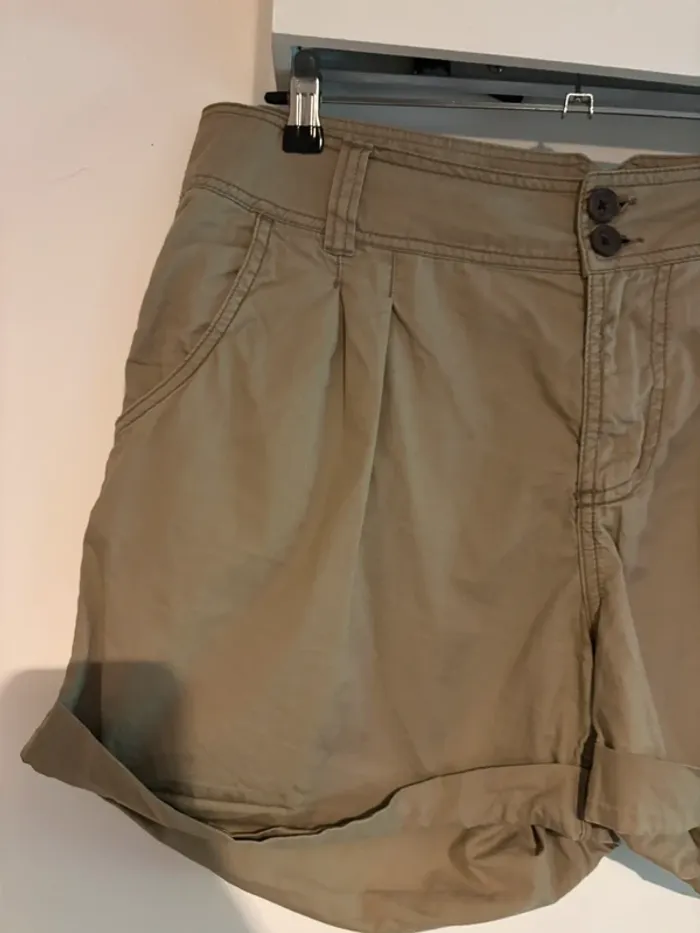Short beige H&M L.O.G.G. en coton - Taille 44 - photo numéro 2