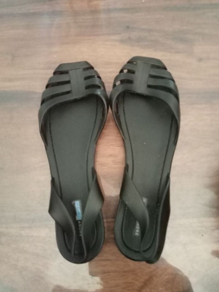 Ballerines plastique noires