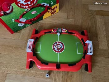 Baby foot flipper