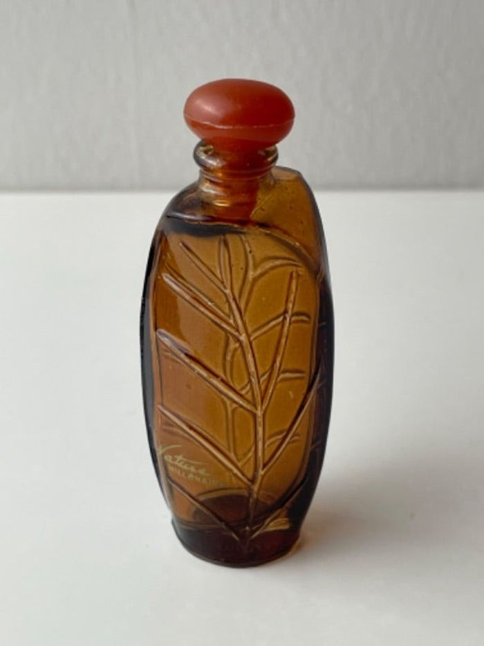Miniature vide du parfum Nature Millénaire marque Yves Rocher pour collection