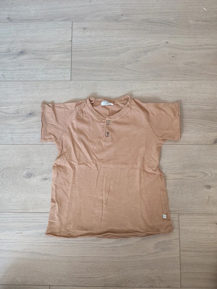 T shirt col tunisien