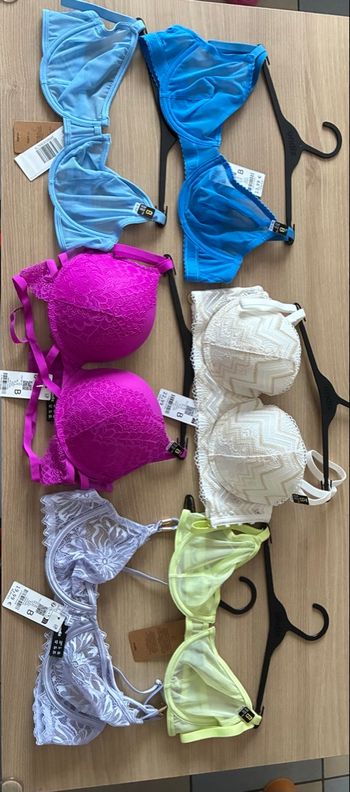 Lot de 6 soutiens-gorge UNDIZ  90B