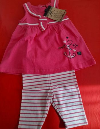 Ensemble Elle est où la mer 3 mois neuf avec étiquette