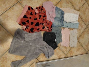 lot de 12 articles fille 2/3ans