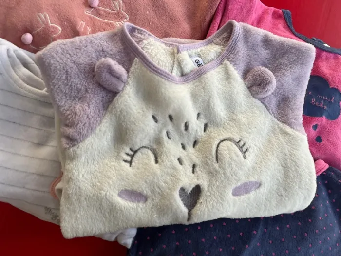 Pyjamas 24mois / 2 ans - photo numéro 2