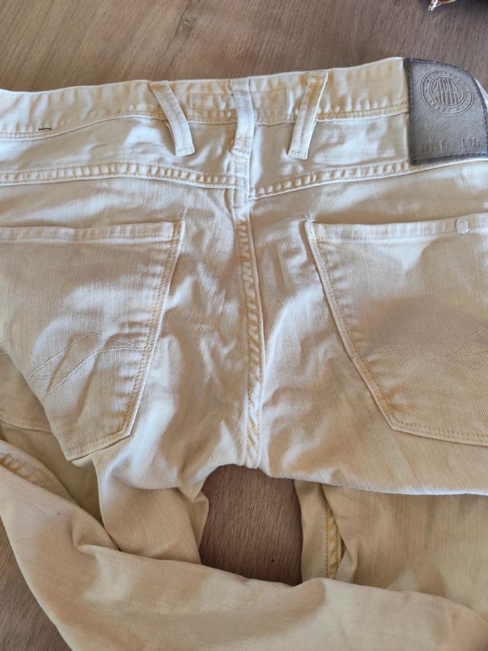 Jean délavé jaune beige - photo numéro 5