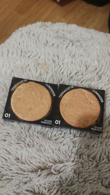 Deux luminizer guerlain 01 légèrement abimer