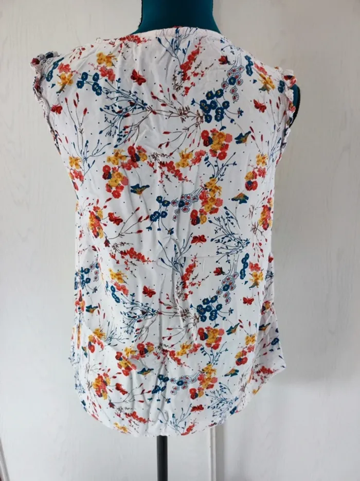 Blouse bon état - photo numéro 3