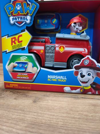 Voiture télécommandée Marcus Pat patrouille 