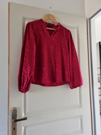 Blouse bordeaux motif tache leopard