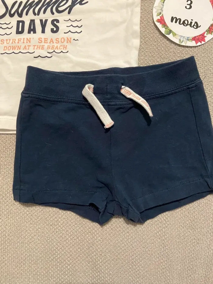 Ensemble H&M 3 mois été short et t-shirt - photo numéro 2