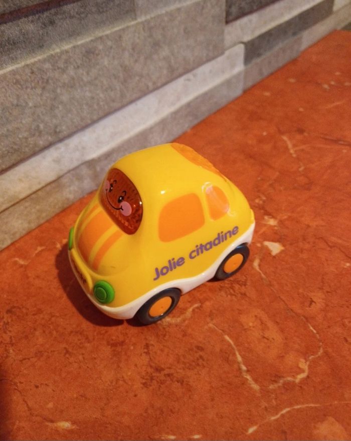 Capucine tut tut jolie citadine - photo numéro 3