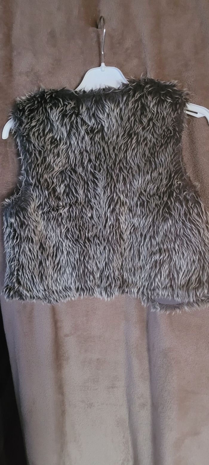 Veste moumoute sans manches - photo numéro 5