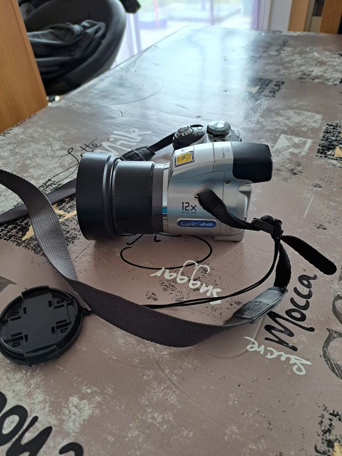 Appareil photo Sony dsc H5