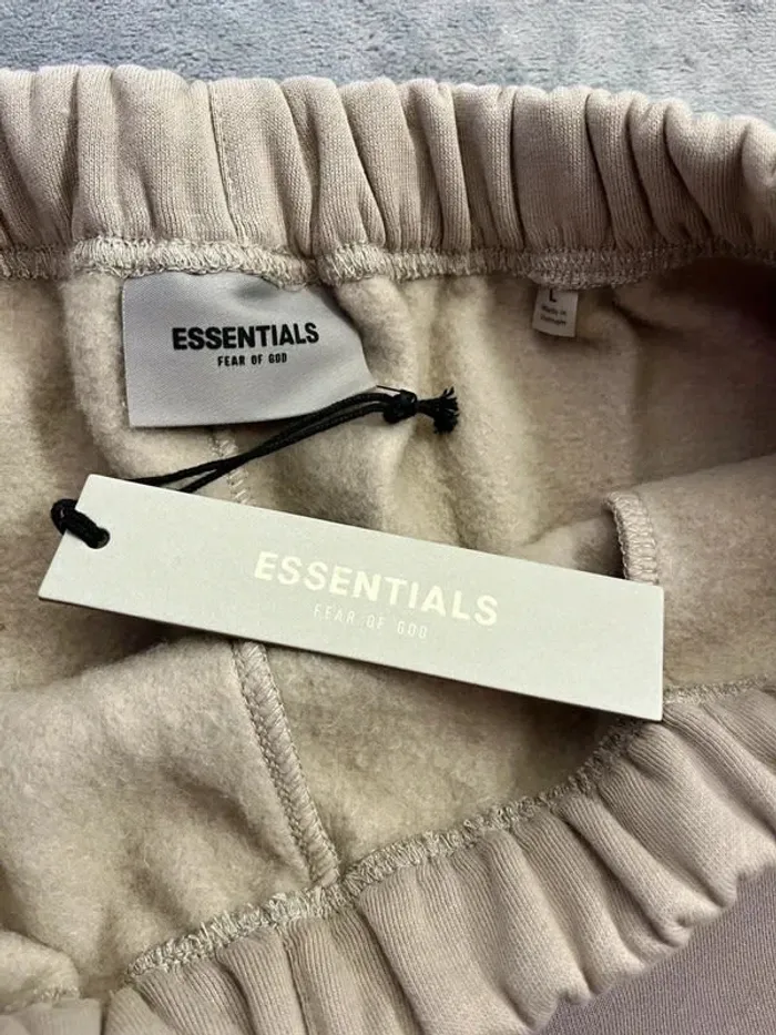 Short Essentials Fear of God – Beige – Taille L - photo numéro 4