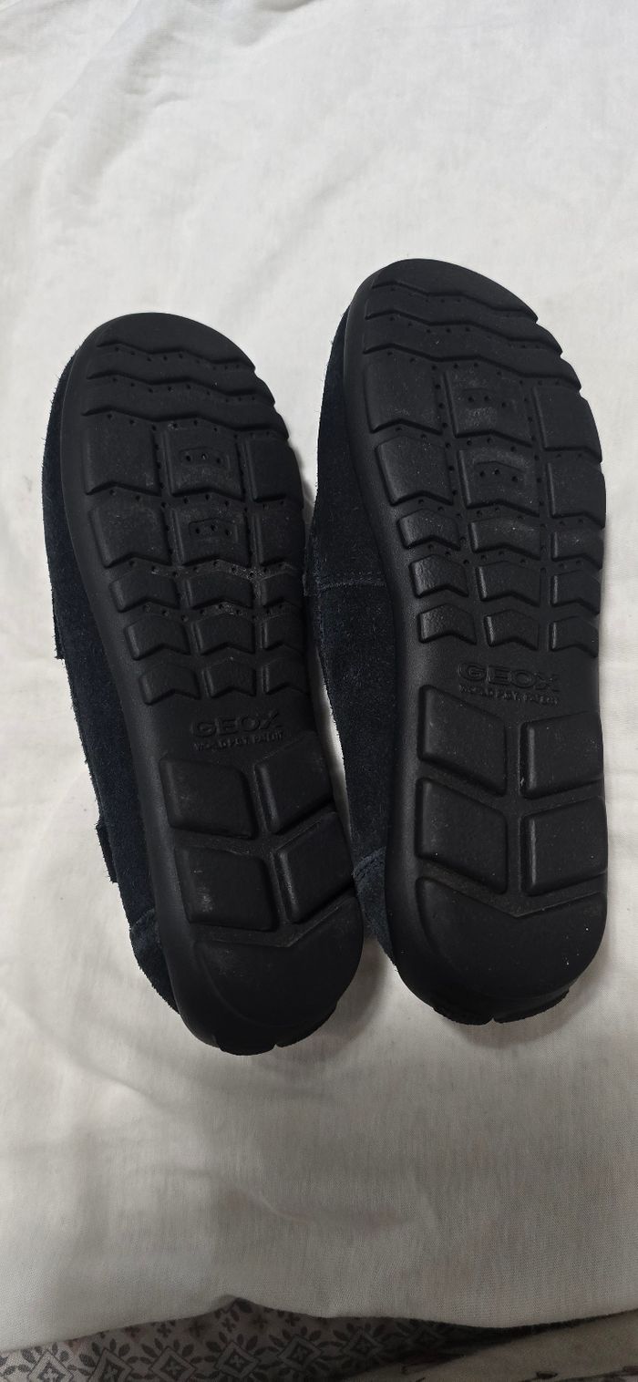 mocassin geox enfant taille 32 très bon état