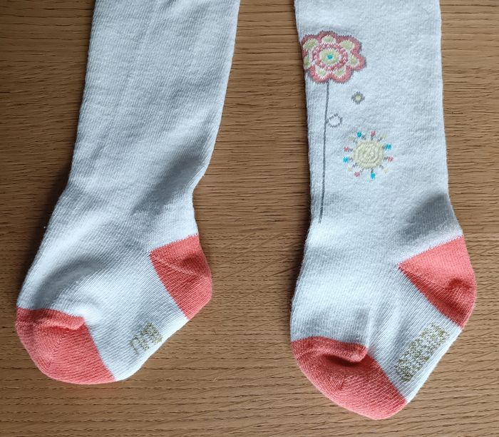 LOT : 3 paires de collants Kiabi / Orchestra 6-9 mois taille 17-18 fille - photo numéro 10