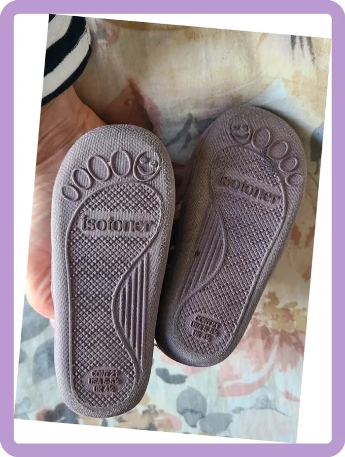 Chaussons Isotoner taille 21 - photo numéro 4