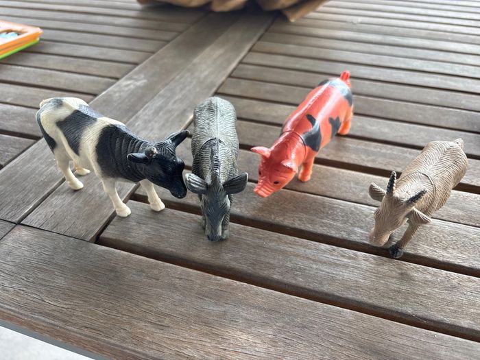 Animaux en plastique