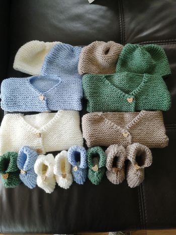 Lot naissance 1mois 12 pièces fait main neuf 