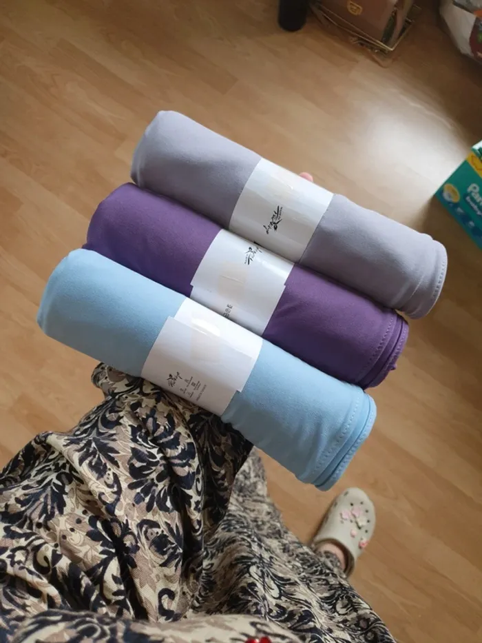 🌸 Lot de 3 Hijabs Jersey Premium Luxe – Neufs 🌸 - photo numéro 5