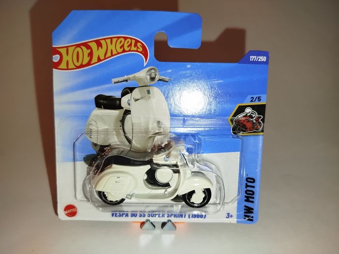 Hot Wheels  Vespa 90 SS Super Sprint (1966)  2025