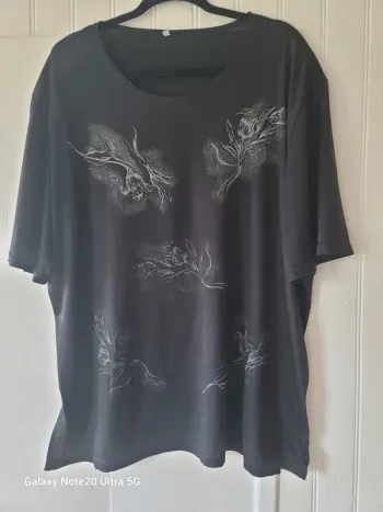 Tee shirt