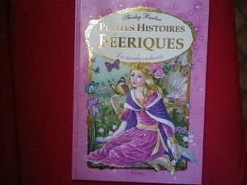 PETITES HISTOIRES FEERIQUES