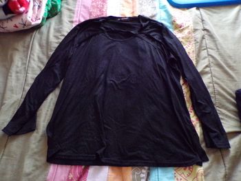 Tee-shirt noir brillant T3