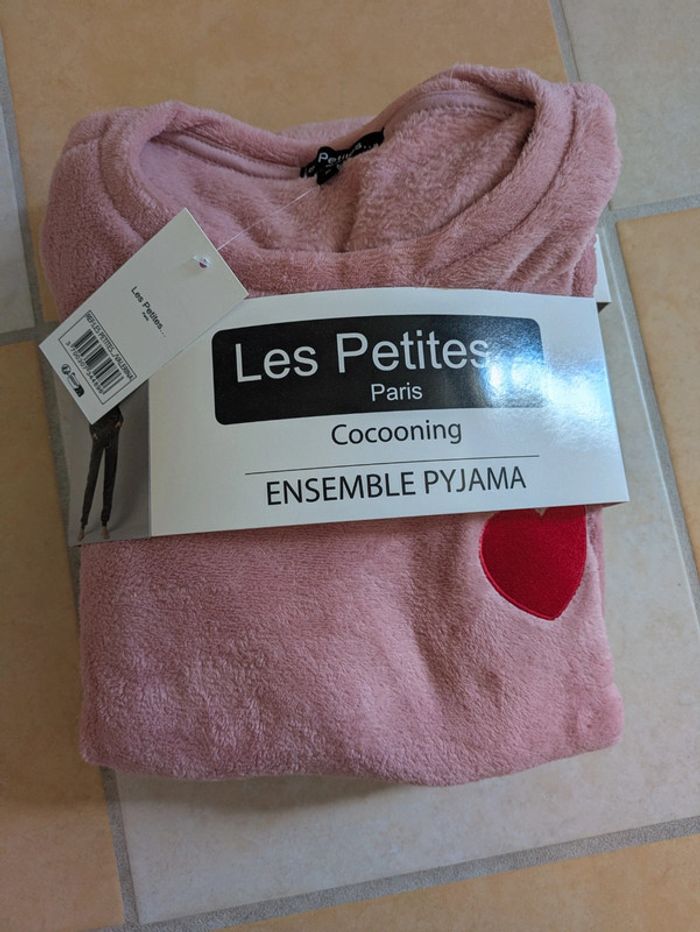 Ensemble pyjama neuf les petites paris S femme