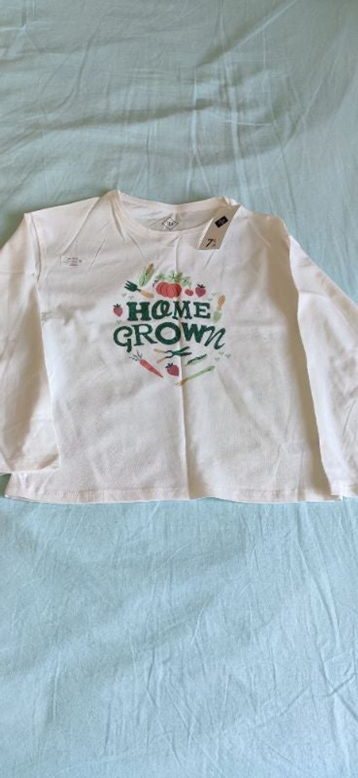 T-shirt manches longues fille 6-7 an neuf