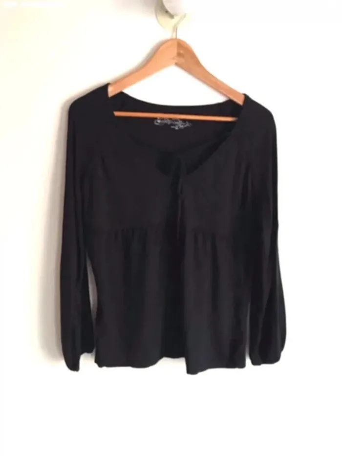 Haut en viscose noir et à manches longues taille 3