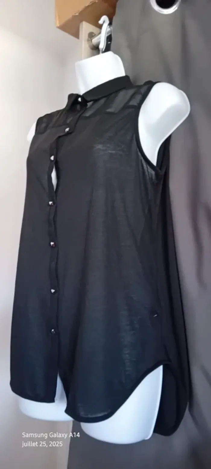 Blouse sans manches longue semi transparente bi matière avec boutons noire femme S h&m - photo numéro 4