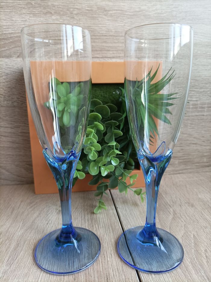 Lot 2 verres à pied - photo numéro 4