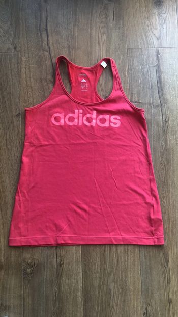 Débardeur adidas en très bon état