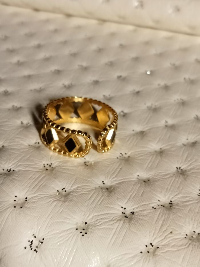 Tres belle bague, pour femme - photo numéro 6