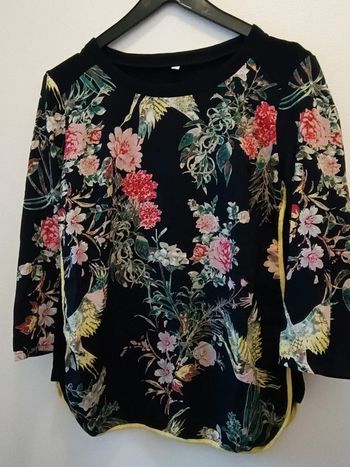 Survet de sport fleuri - taille S - neuf